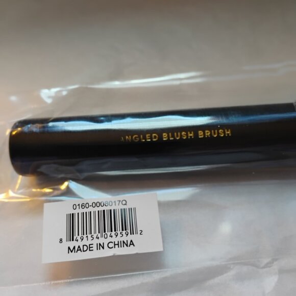 Laura Geller Angled Blush Brush- NWT - Picture 3 of 4
